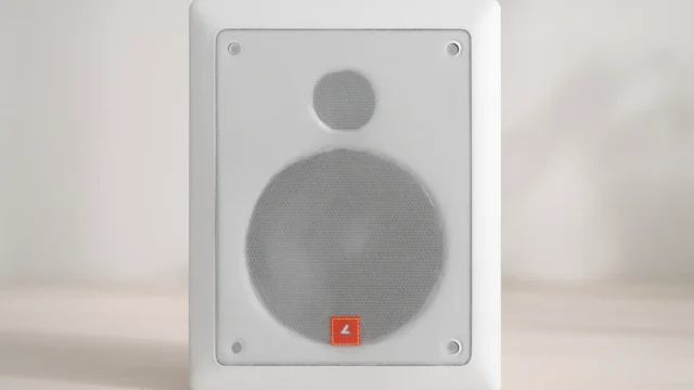 Melhor Caixa de Som de Embutir no Gesso JBL